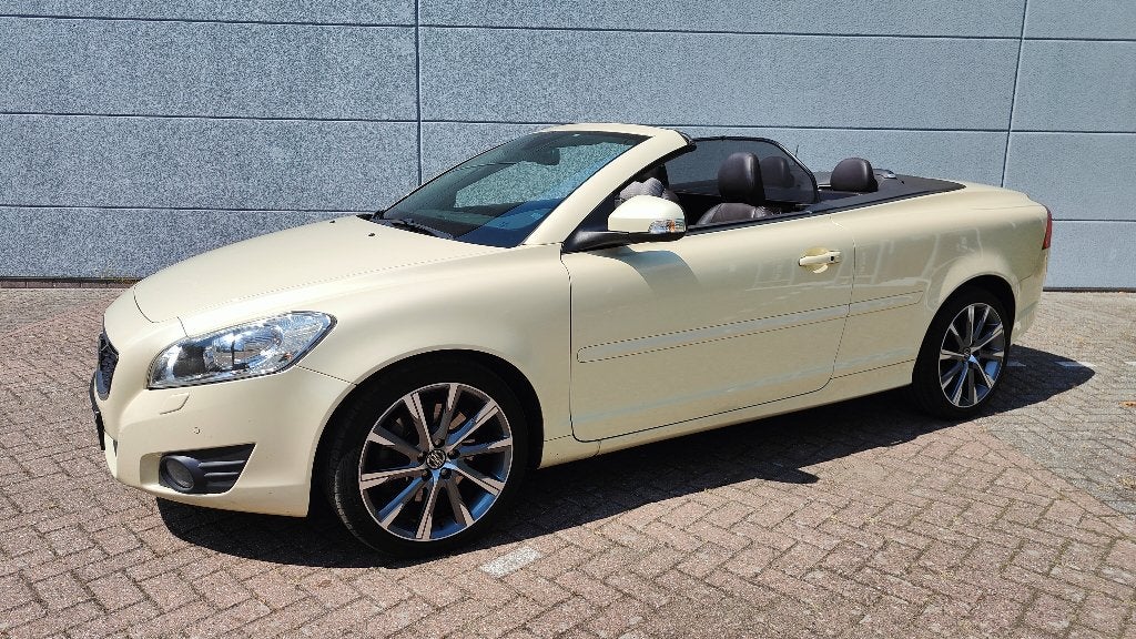 Unieke Volvo C70 Convertible 2.4 Summum Vanilla Pearl, Auto's, Volvo, C70, Cabriolet, 4 stoelen, Bruin