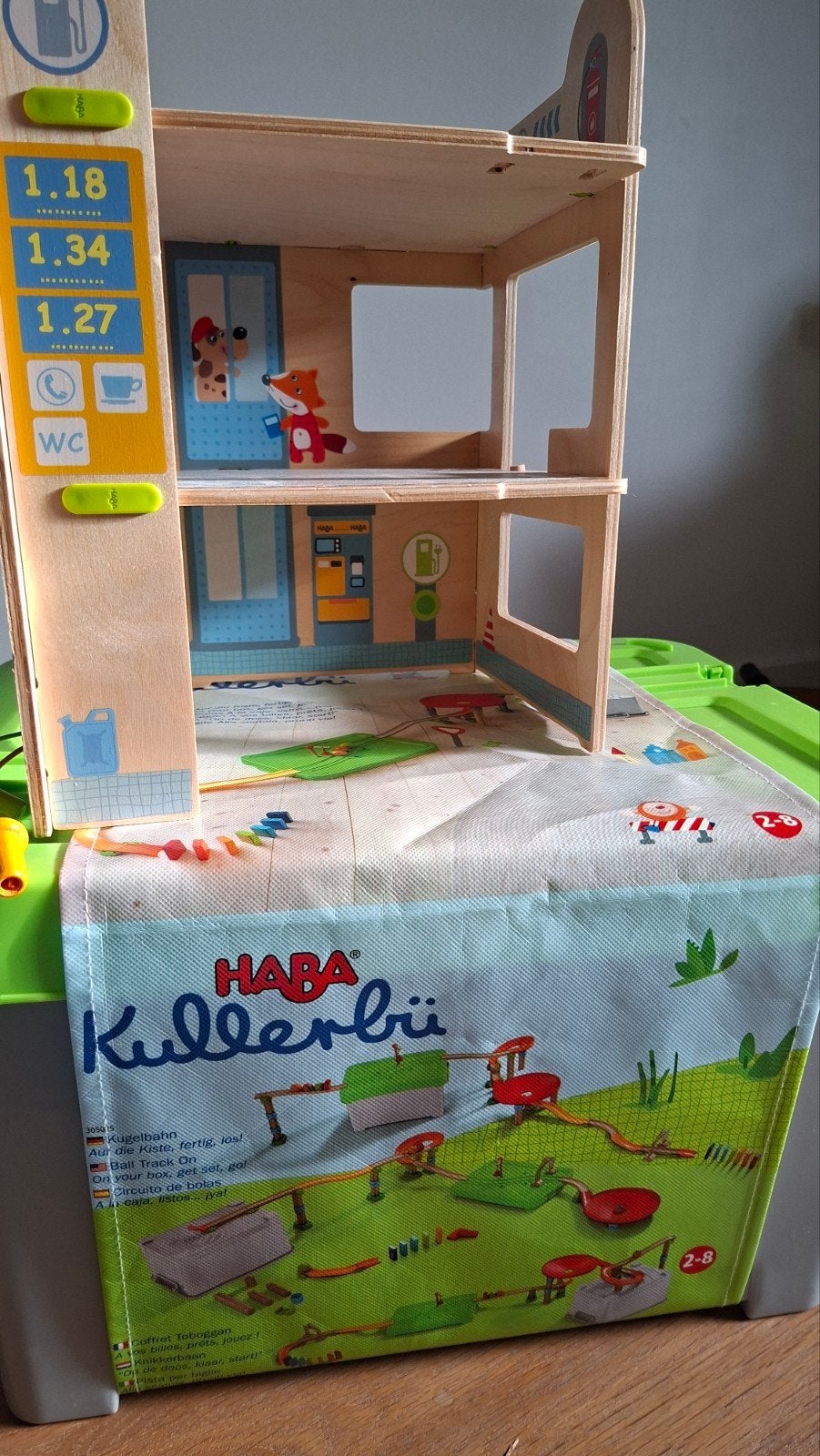 Kullerbu Haba Knikkerbaan met Garage/Wasstraat/Pompstation, Ophalen of Verzenden, Zo goed als nieuw, Overige typen
