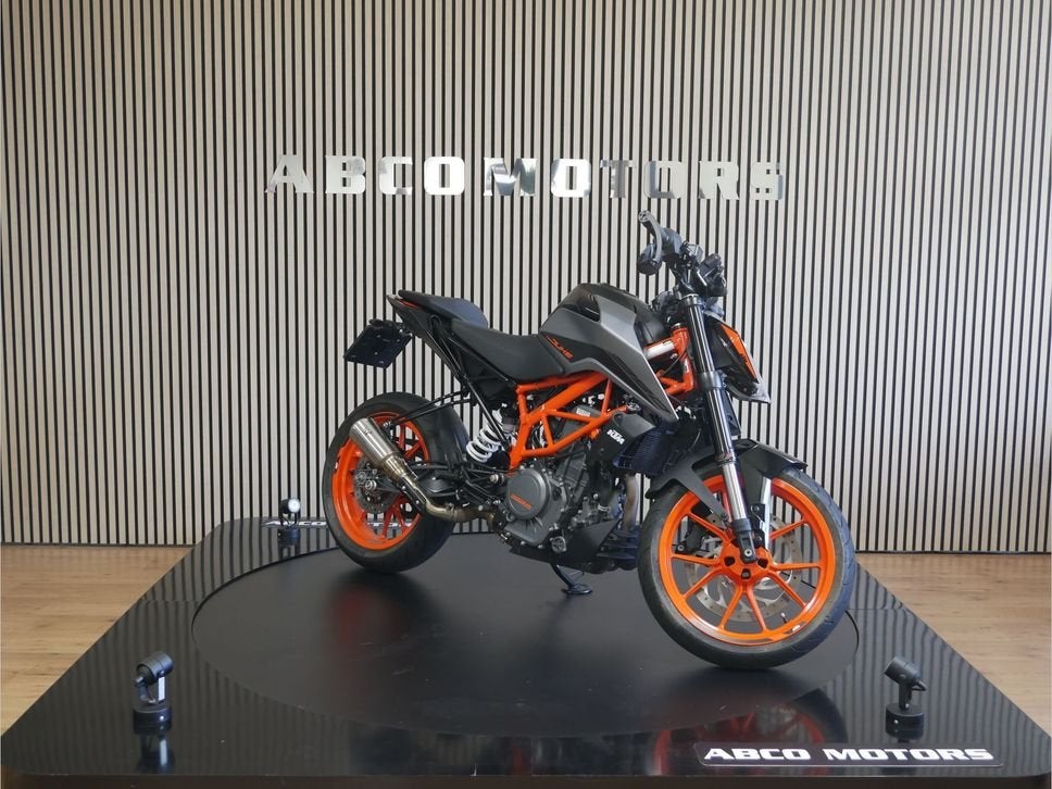 KTM 390 DUKE (bj 2021) 10,761 km, Motoren, KTM, Bedrijf, Onbekend, 373 cc