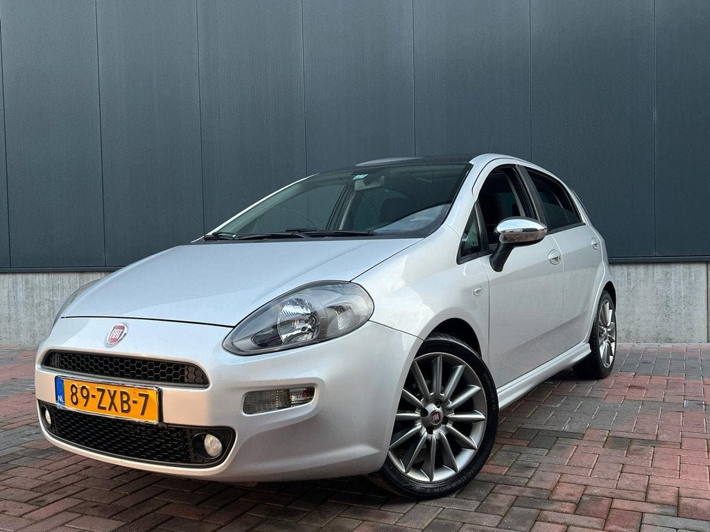 Fiat Punto Evo 0.9 TwinAir Sport * Pano * Trekhaak * Cruise, Voorwielaandrijving, Euro 5, 86 pk, Gebruikt