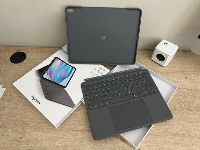 Combo Touch  Ipad, Computers en Software, Apple iPads, 13 inch of meer, Apple iPad, Nieuw, Ophalen of Verzenden