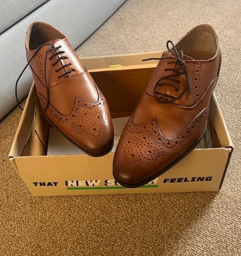 New Schuh Men Tan Brogues UK 9 in box, Bruin, Nieuw, Loafers, Ophalen
