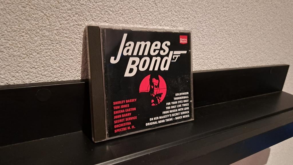 James Bond, Ophalen of Verzenden