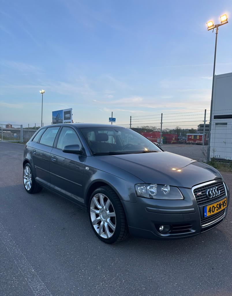 Audi A3 Sportback S-Line 1.6 TFSI donker grijs, Auto's, Audi, Voorwielaandrijving, 15 km/l, 4 cilinders, Origineel Nederlands