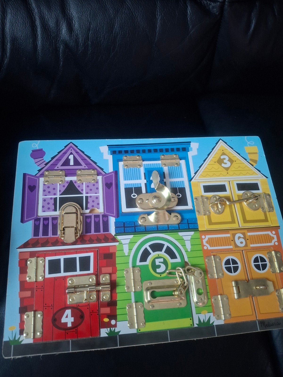 Melissa & Doug Activiteitenbord met Sloten - Educatief spel, Ophalen of Verzenden, Zo goed als nieuw