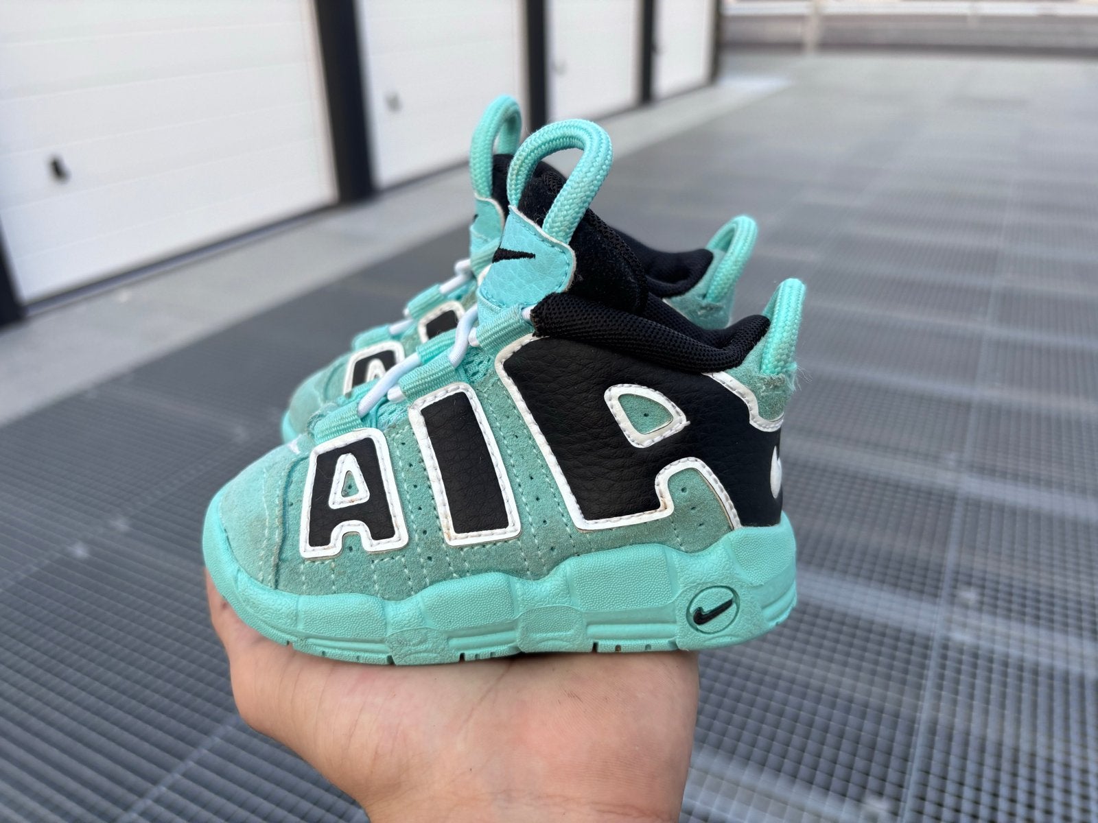 Mooie Nike Air Uptempo sneakers maat 21, Ophalen of Verzenden, Zo goed als nieuw, Jongen of Meisje