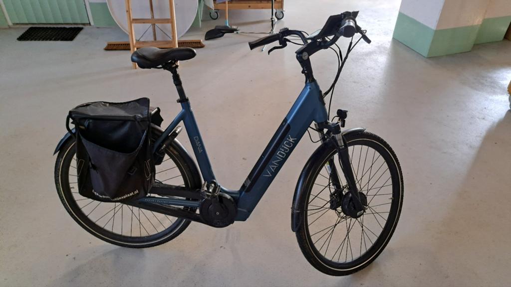 Van Dijck elektrische fiets - topaccu - valt soms kort uit, Fietsen en Brommers, Elektrische fietsen, Ophalen, Zo goed als nieuw
