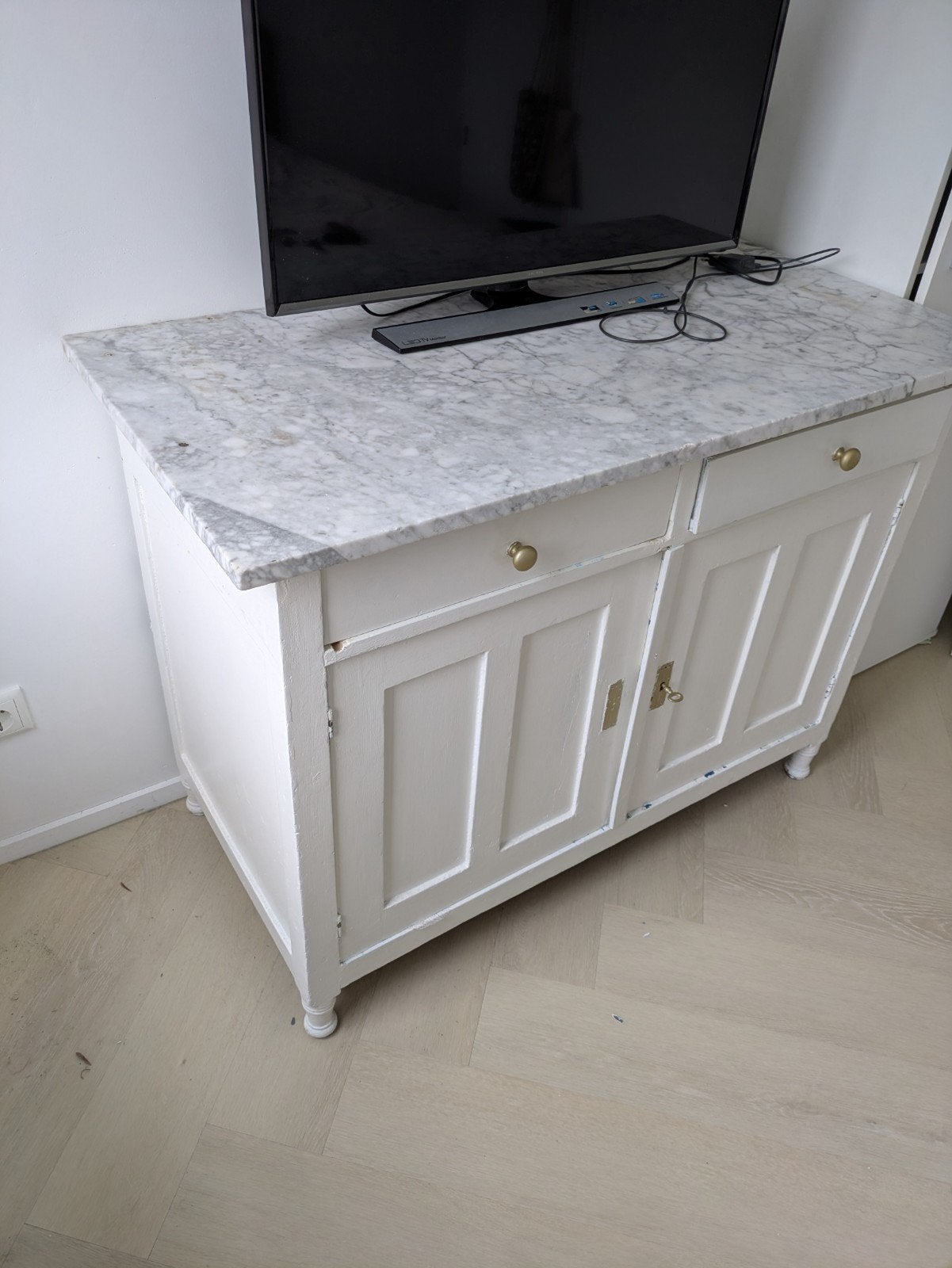 Dressoir met marmeren blad, Ophalen, Gebruikt