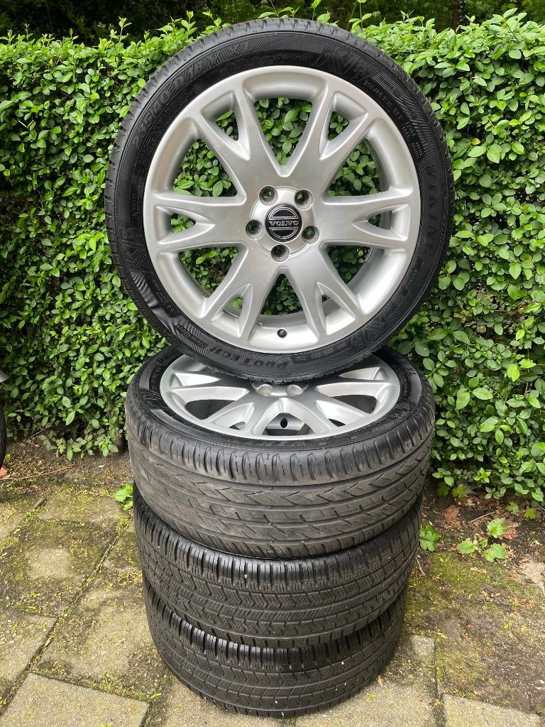 Nette set 18 inch Volvo velgen S60 V70 S80 5x108, Ophalen, 18 inch, Gebruikt, Banden en Velgen