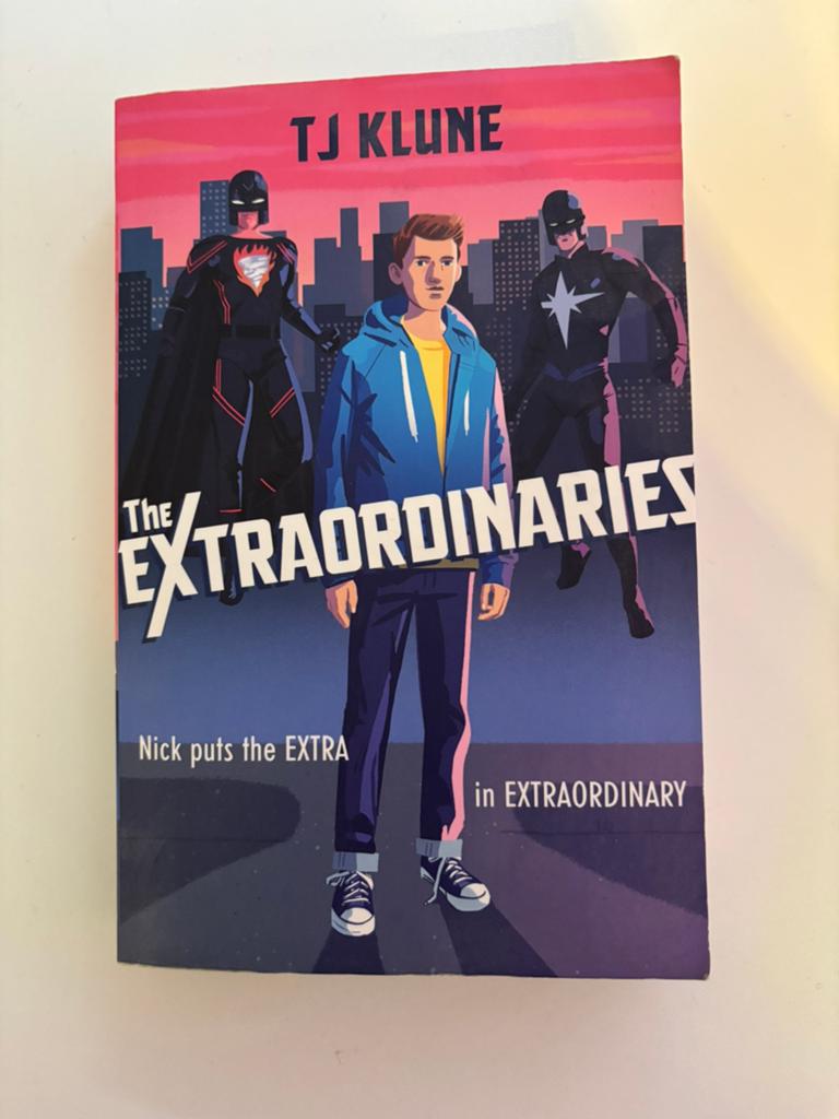 The extraordinaries - TJ Klune, Ophalen of Verzenden