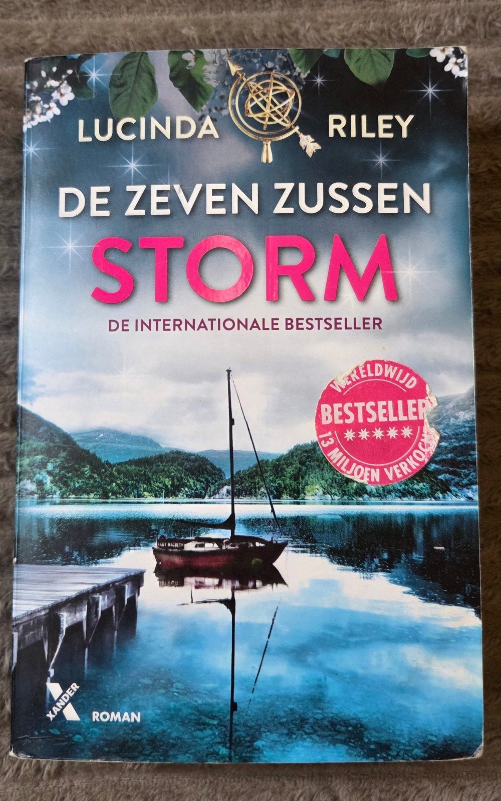 Lucinda Riley - Storm - De zeven zussen deel 2, Boeken, Ophalen of Verzenden, Gelezen, Lucinda Riley