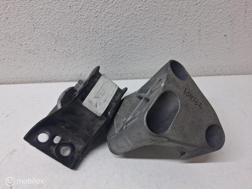 Motorsteunrubber R Renault Modus ('04-'12) 8200140431, Gebruikt, Renault, Ophalen of Verzenden