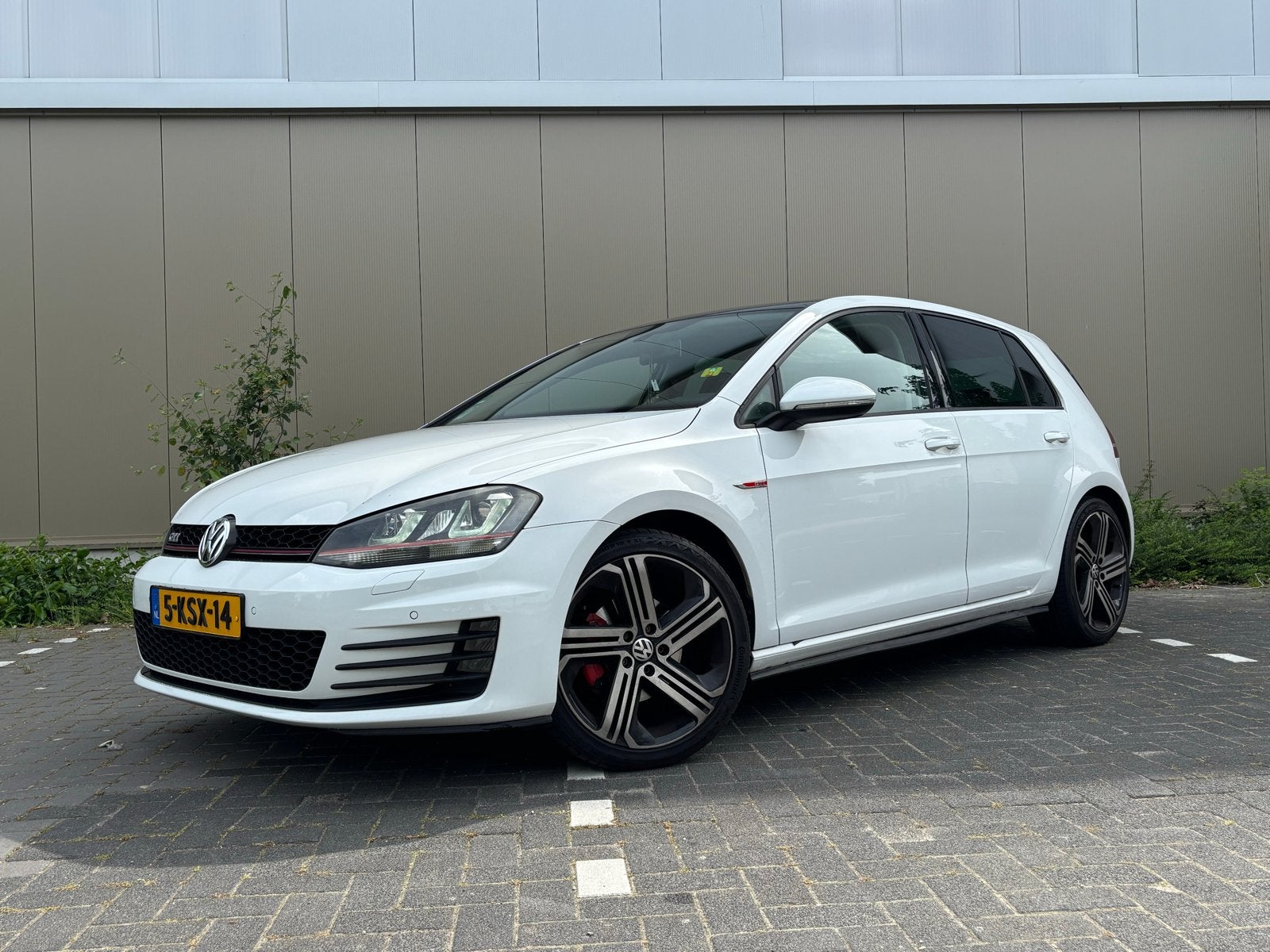 Volkswagen Golf 7 TSI GTI Uitvoering | Pano | Akra | Nw APK, 1147 kg, 4 cilinders, Origineel Nederlands, 1395 cc