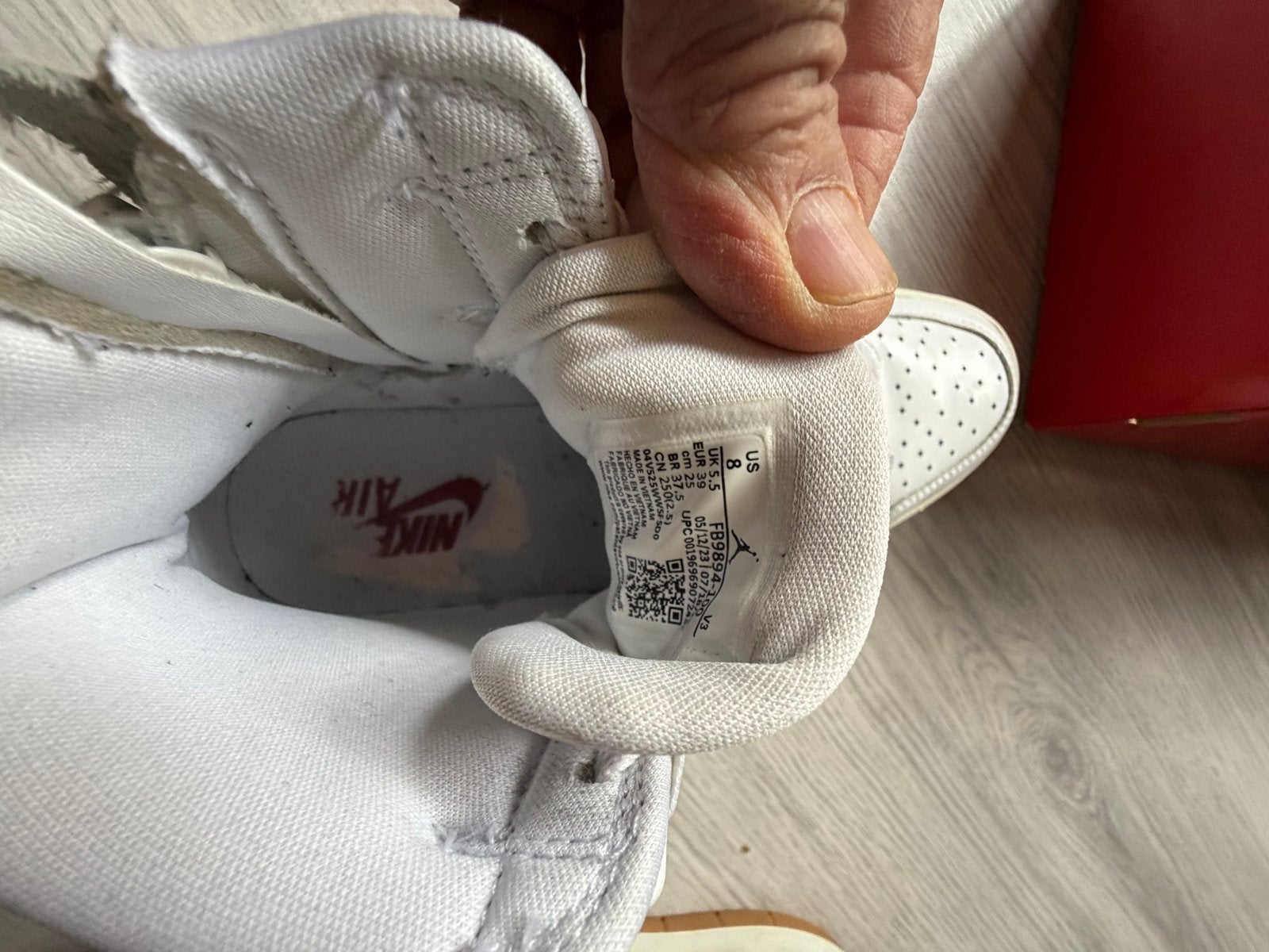 Nike Air Jordan 1 High OG Wit - Maat 39, Ophalen of Verzenden, Nieuw, Wit, Sneakers of Gympen