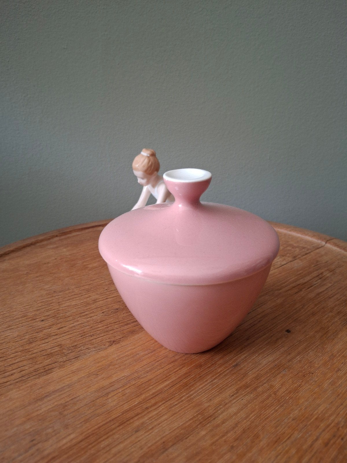 Prachtige roze pastel suikerpot van Regout, Antiek en Kunst, Antiek | Servies los, Ophalen of Verzenden