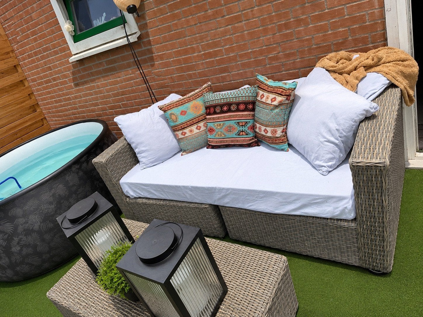 PR Design Luxe Wicker Loungeset 3-zits + Tafel, Ophalen, Gebruikt, 3 zitplaatsen, Bank