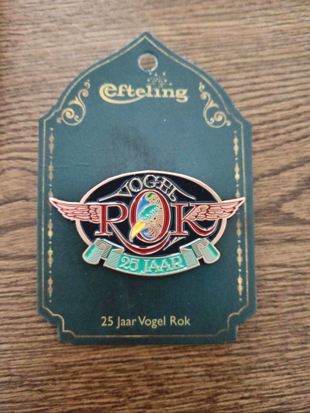 Efteling pin: Jubileum 2023 - Vogel Rok 25 jaar, Verzenden, Nieuw, Button of Speldje