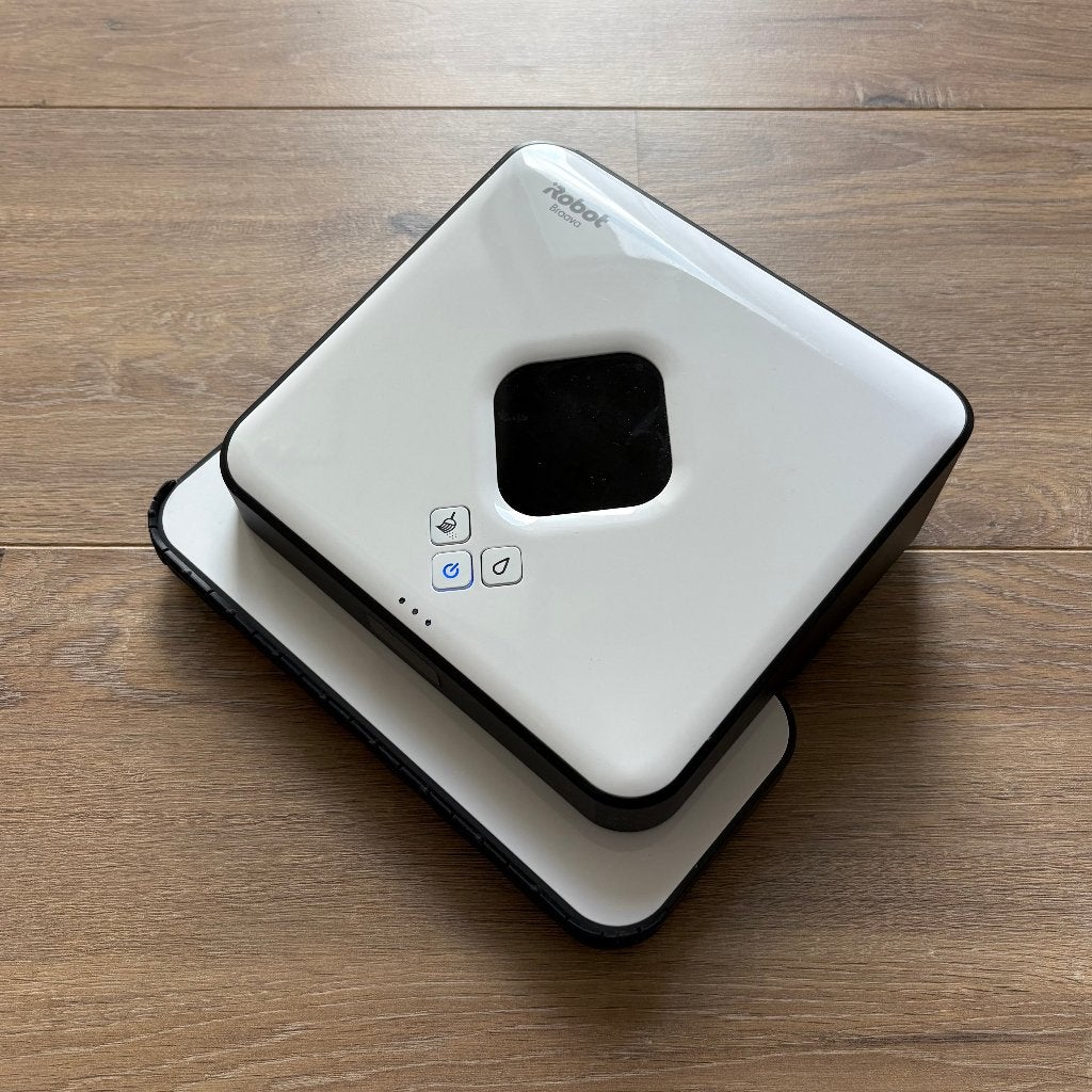 iRobot Braava 390t Robot Mop & Sweeper, Gebruikt, IRobot, Robotstofzuiger, Reservoir