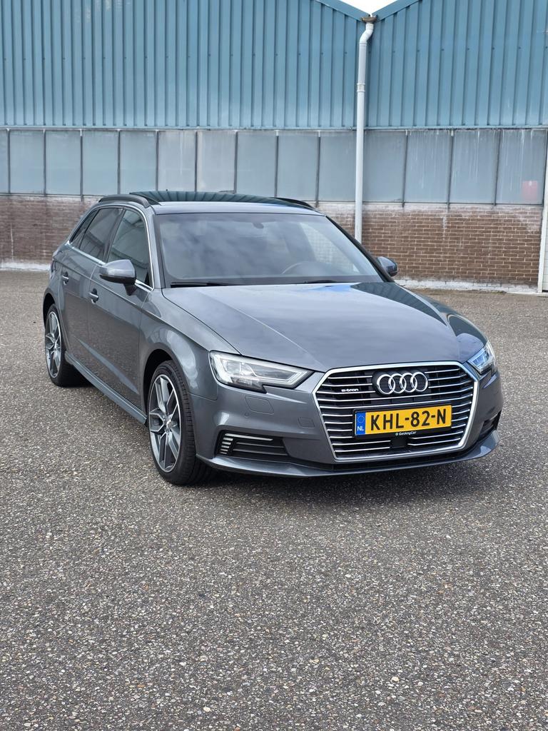 Audi A3 40 E-tron pano Full S-Line Bouwjaar 2020, Auto's, 4 cilinders, Plug-in hybride, 1395 cc, 149 pk