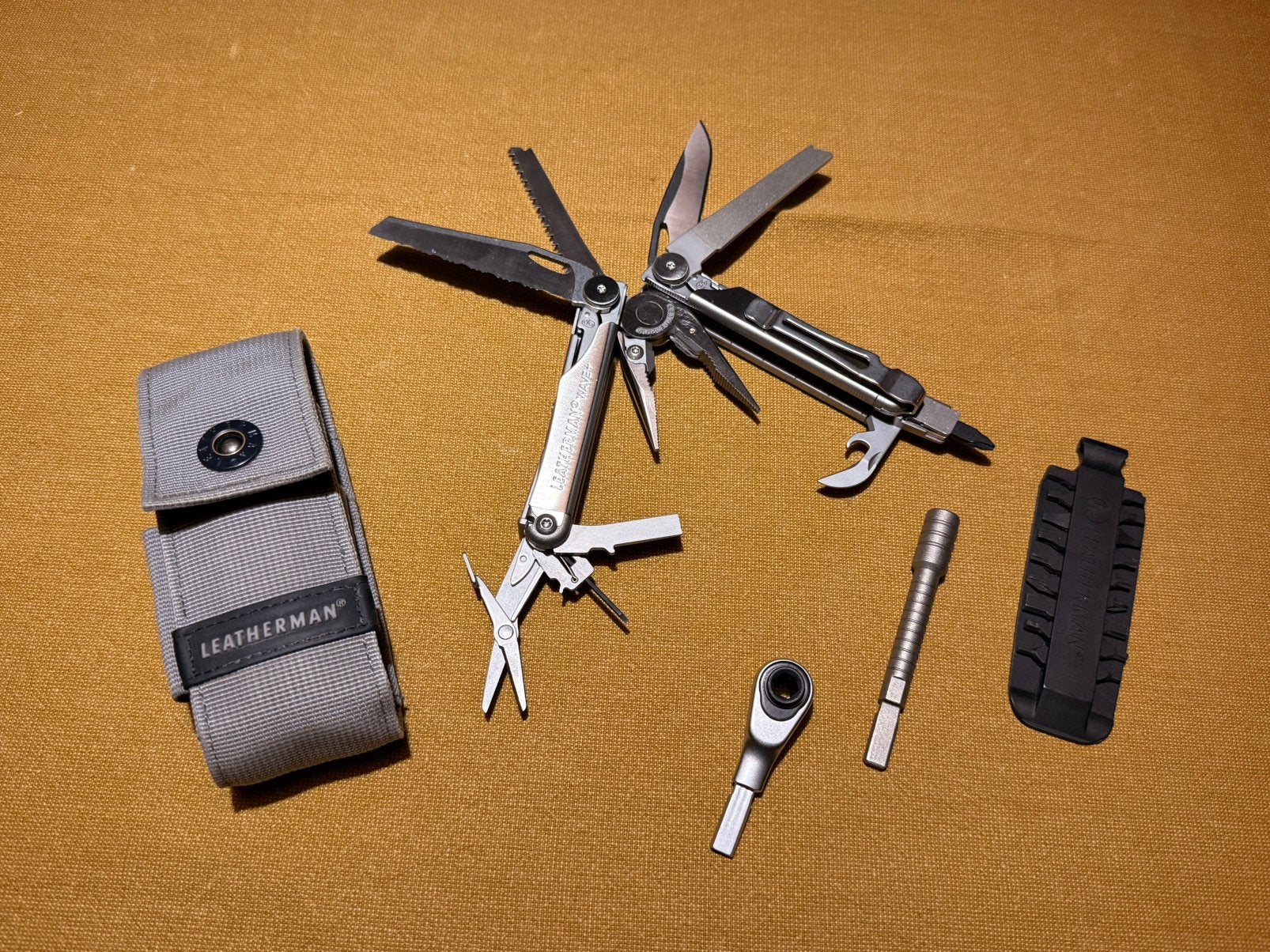 Leatherman Wave Plus + accessoires – compleet nieuwe set!, Ophalen of Verzenden, Zo goed als nieuw