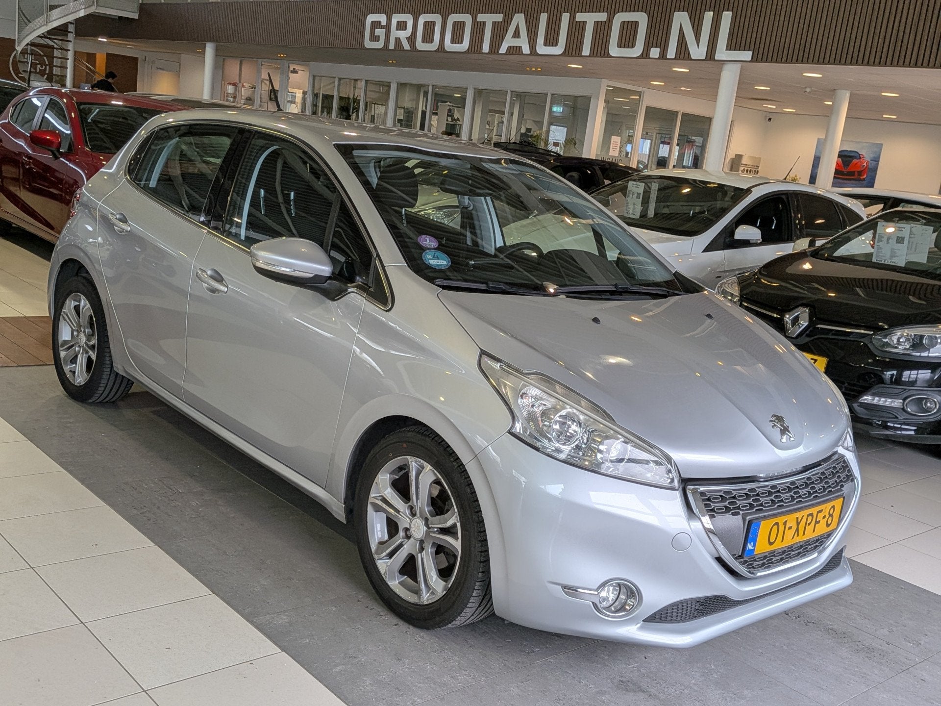 Peugeot 208 1.4 VTi Allure Airco, Cruise Control, Stuurbekra, Auto's, Peugeot, Voorwielaandrijving, Euro 5, Stof, Zwart