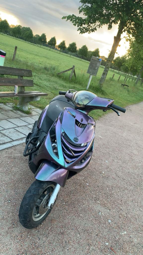 Hexazip 125. Brom met wok., Ophalen, Zo goed als nieuw, Uitlaat, Piaggio