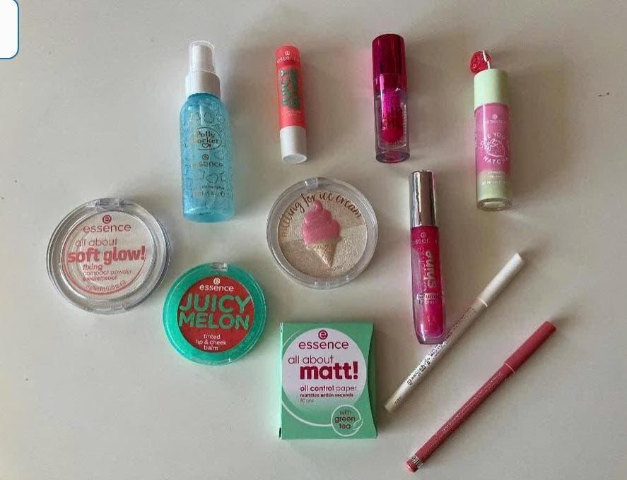Essence make-up, Overige kleuren, Gehele gezicht, Ophalen of Verzenden, Zo goed als nieuw