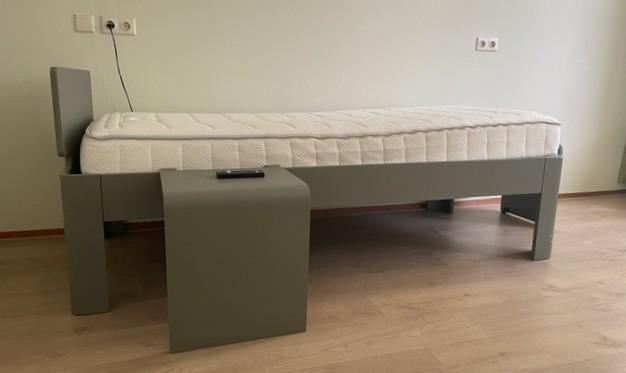 Auping Auronde 1 persoonsbed compleet met 1 motor, Ophalen, Gebruikt, 90 cm, Eenpersoons