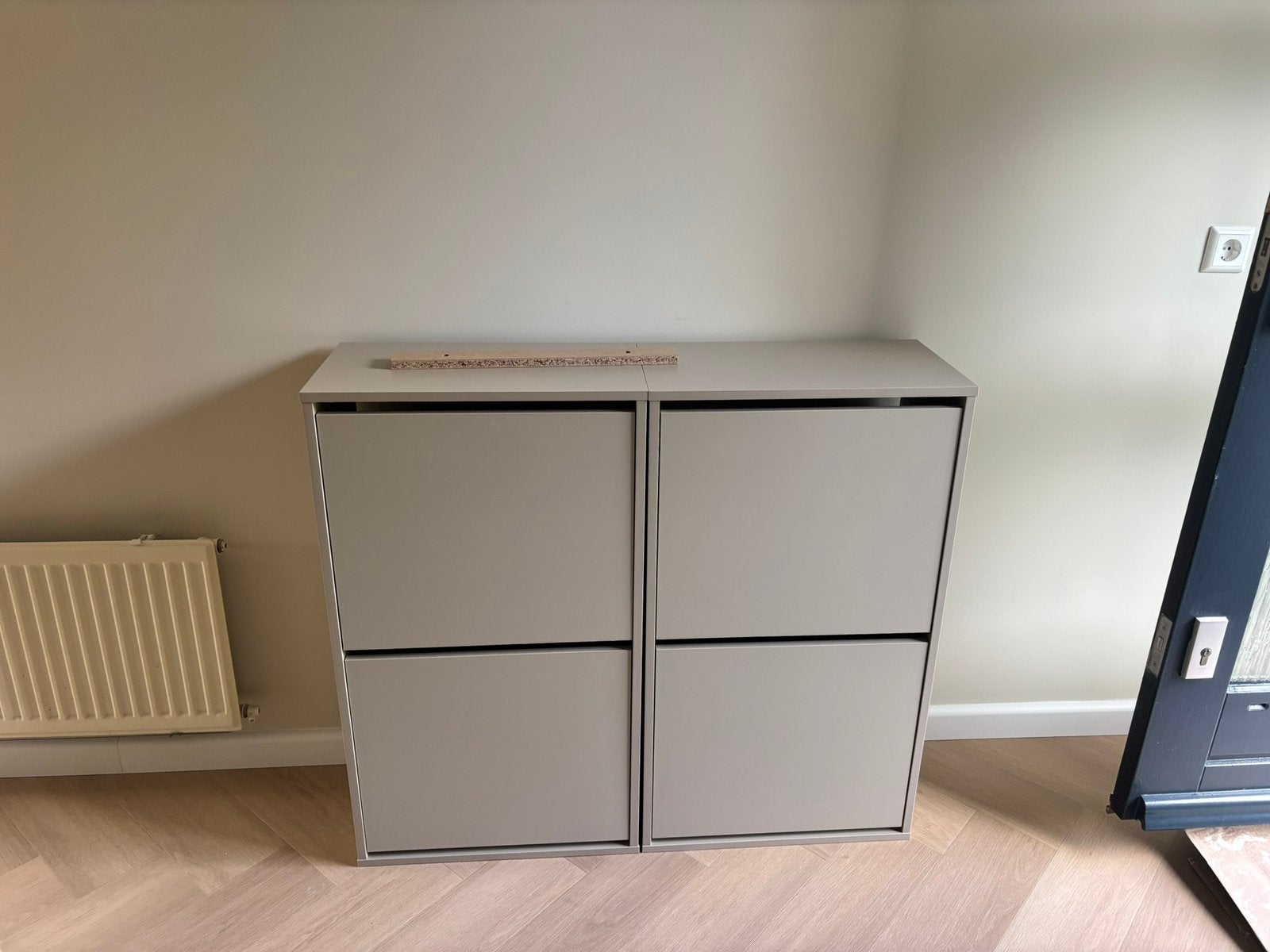 Schoenenkast jysk beige (nieuw), Ophalen, Zo goed als nieuw
