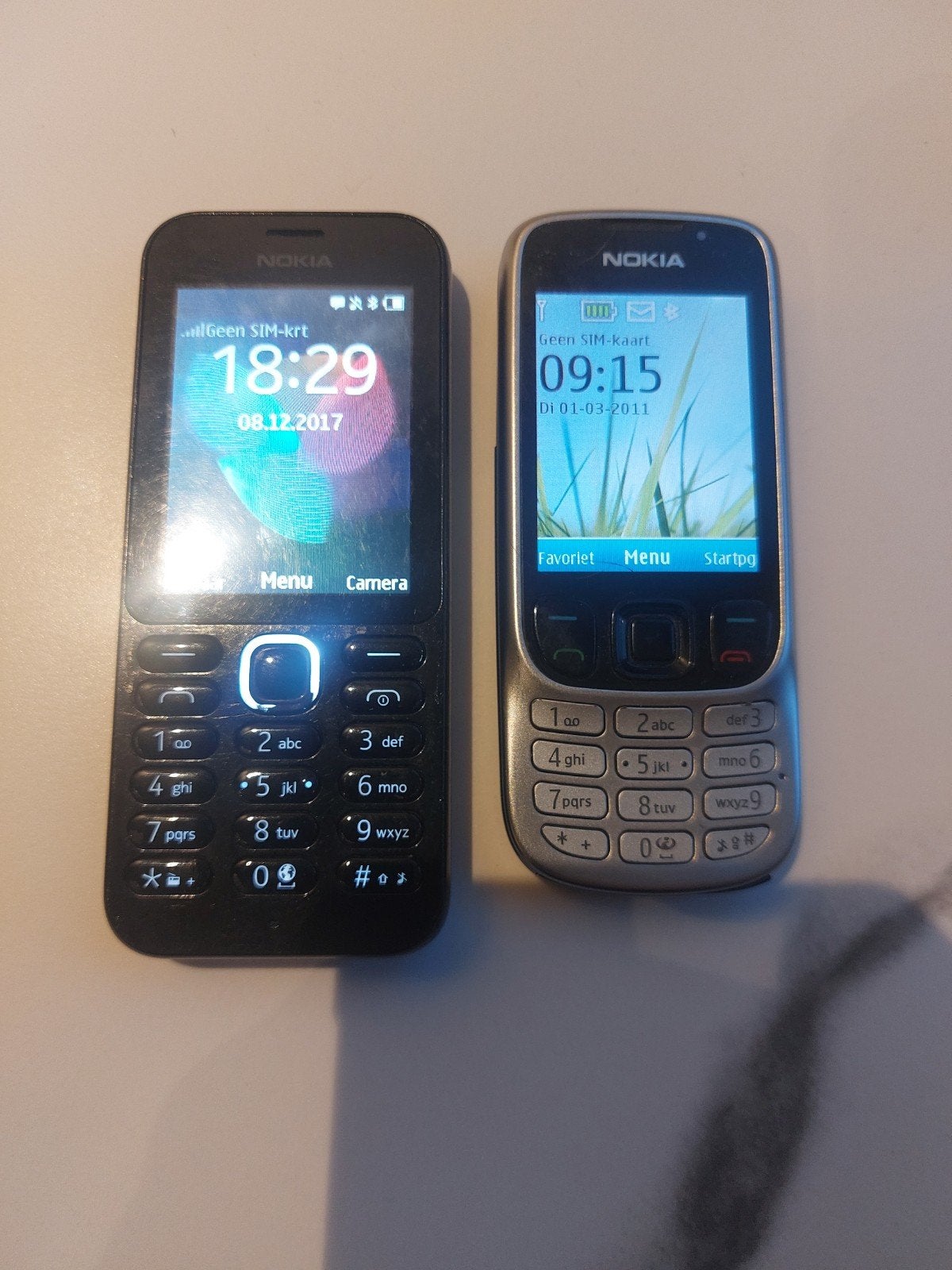 2x Oude Nokia telefoons: 6303ci en 222 - Werken naar behoren, Telecommunicatie, Mobiele telefoons | Nokia, Geen camera, Zwart