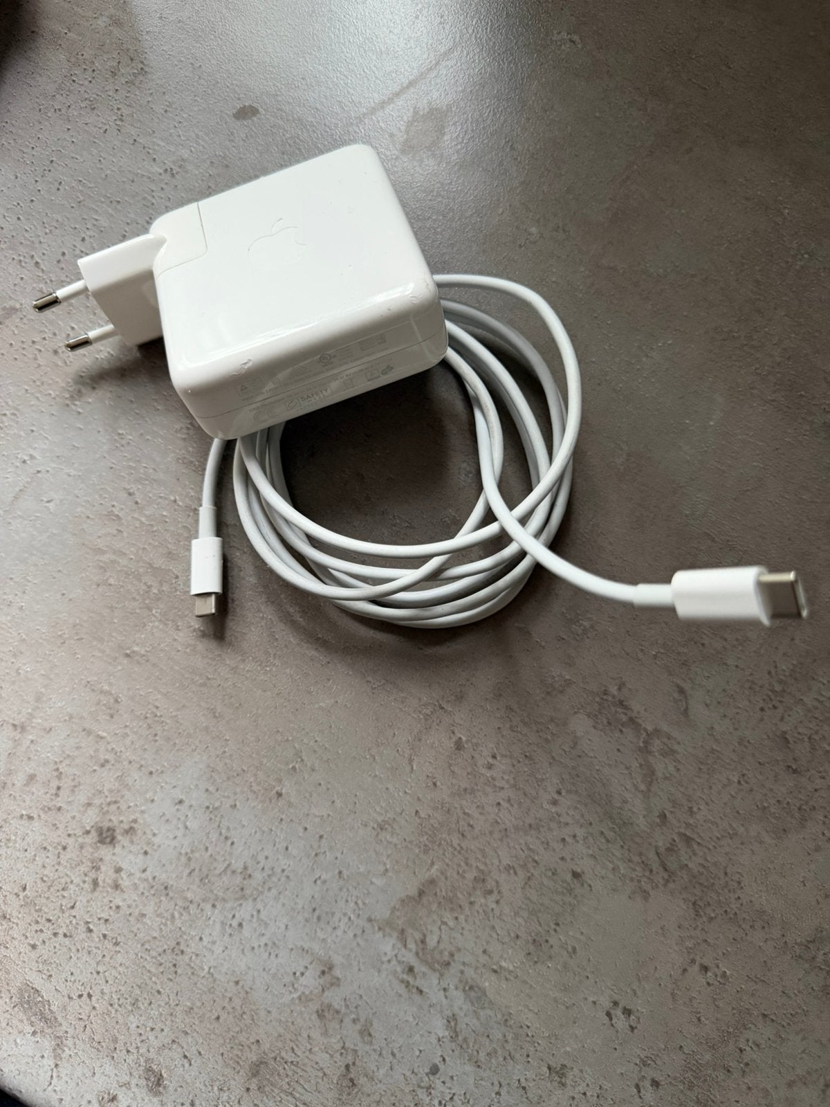 Apple 61w usb-c power adapter for MacBook, Computers en Software, Laptop-opladers, Ophalen of Verzenden, Nieuw