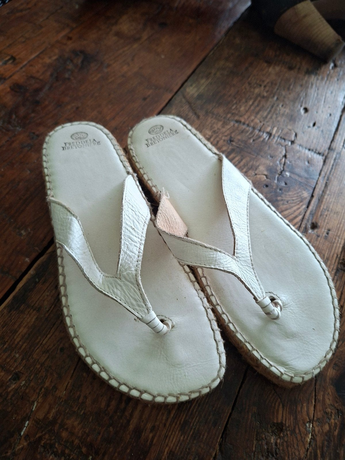 Leren slippers Fred de la Bretoniere maat 38, Fred de la Bretoniere, Ophalen of Verzenden, Slippers
