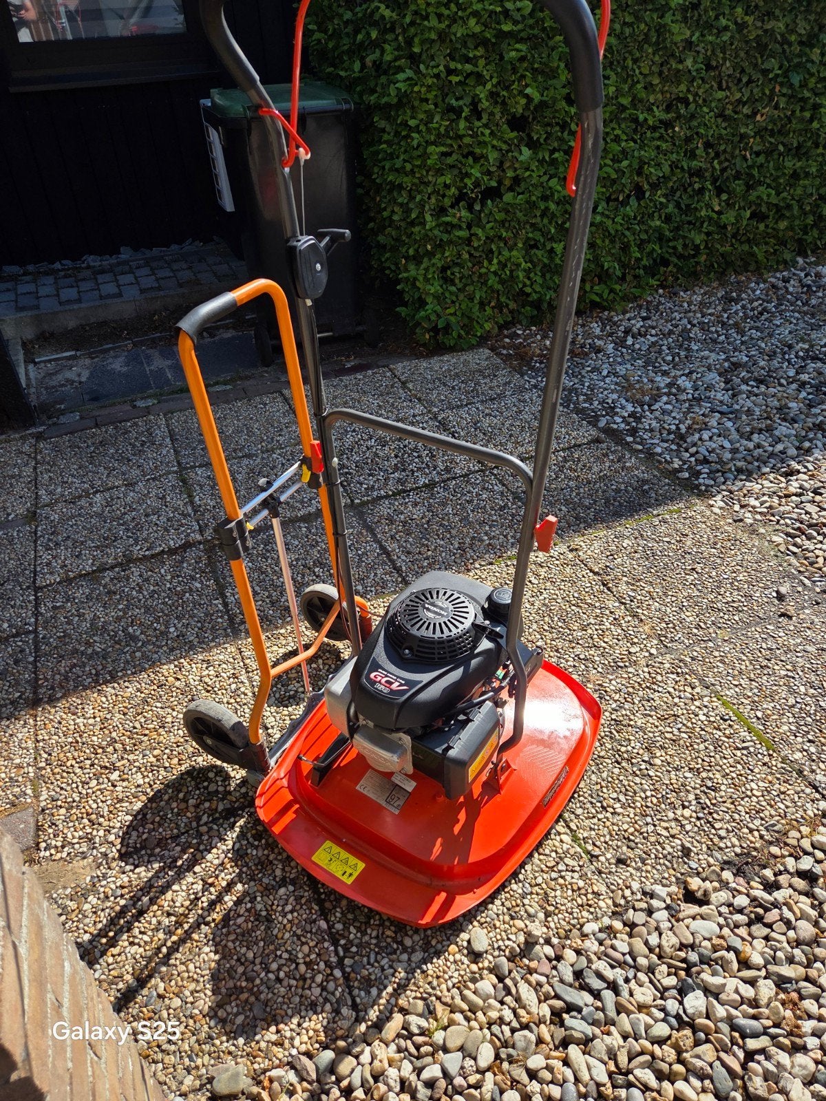 Flymo zweefmaaier met Honda GCV 160 motor, Ophalen, Gebruikt, Flymo, Benzine-grasmaaier