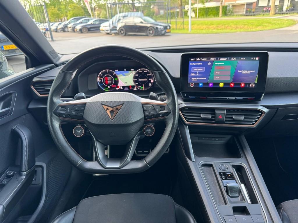Cupra LEON 1.4 eHybrid VZ uitvoering Blis Camera Carplay Spe, Gebruikt, 4 cilinders, Leon, Hybride Elektrisch/Benzine