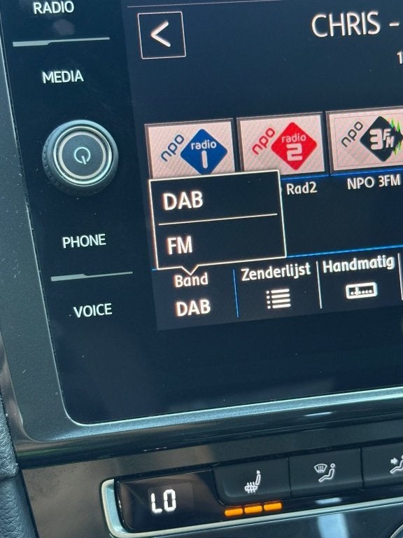 Foto 20 van Volkswagen Golf 1.0 TSI HighLine DAB Stoelvw PDC ACC Massage