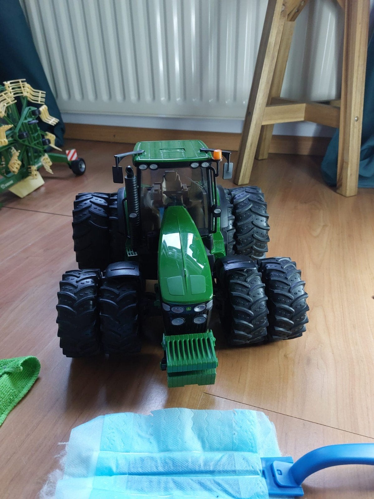 Bruder John Deere en verschillende aanhangers, Verzenden, Gebruikt