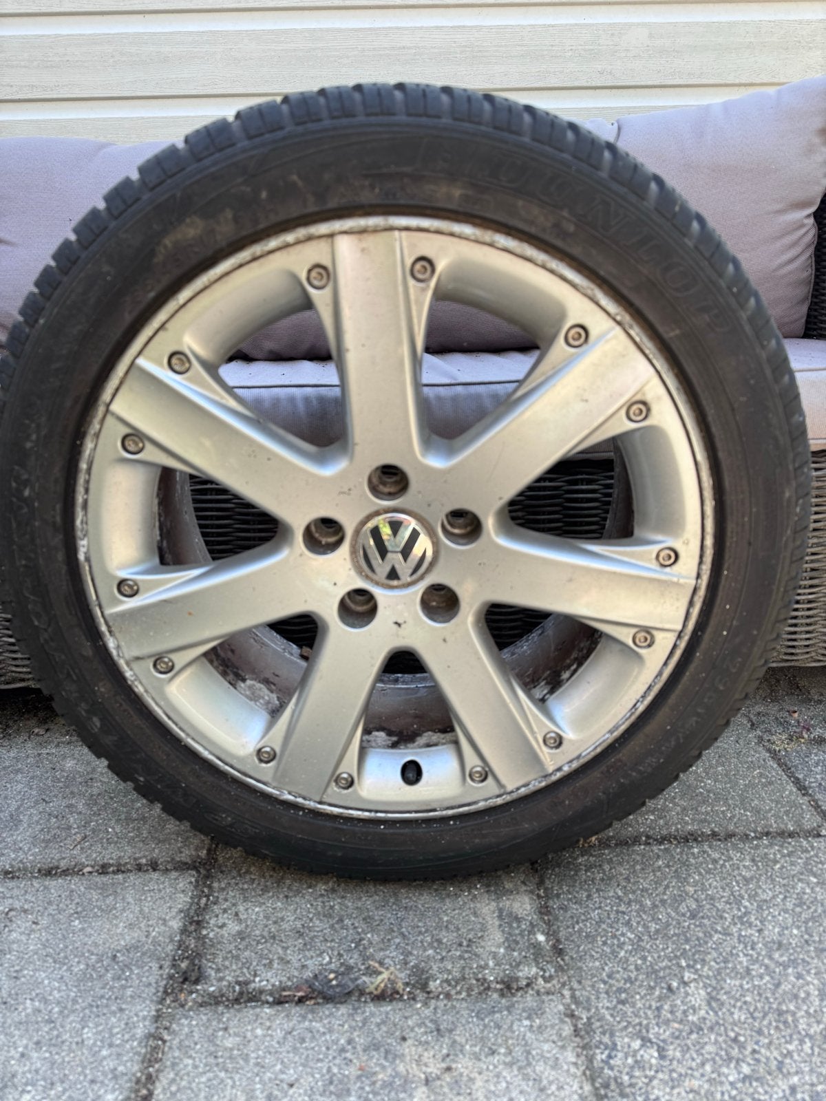 Winterbanden met velgen - 235/45R17 94H, Ophalen, Gebruikt, Banden en Velgen, 17 inch