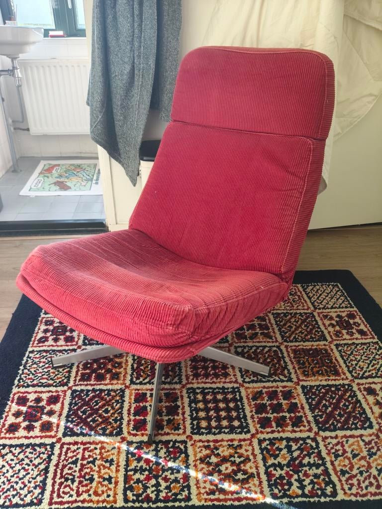 Vintage draaistoel / rood, Gebruikt, Vintage, 75 tot 100 cm, Ophalen of Verzenden