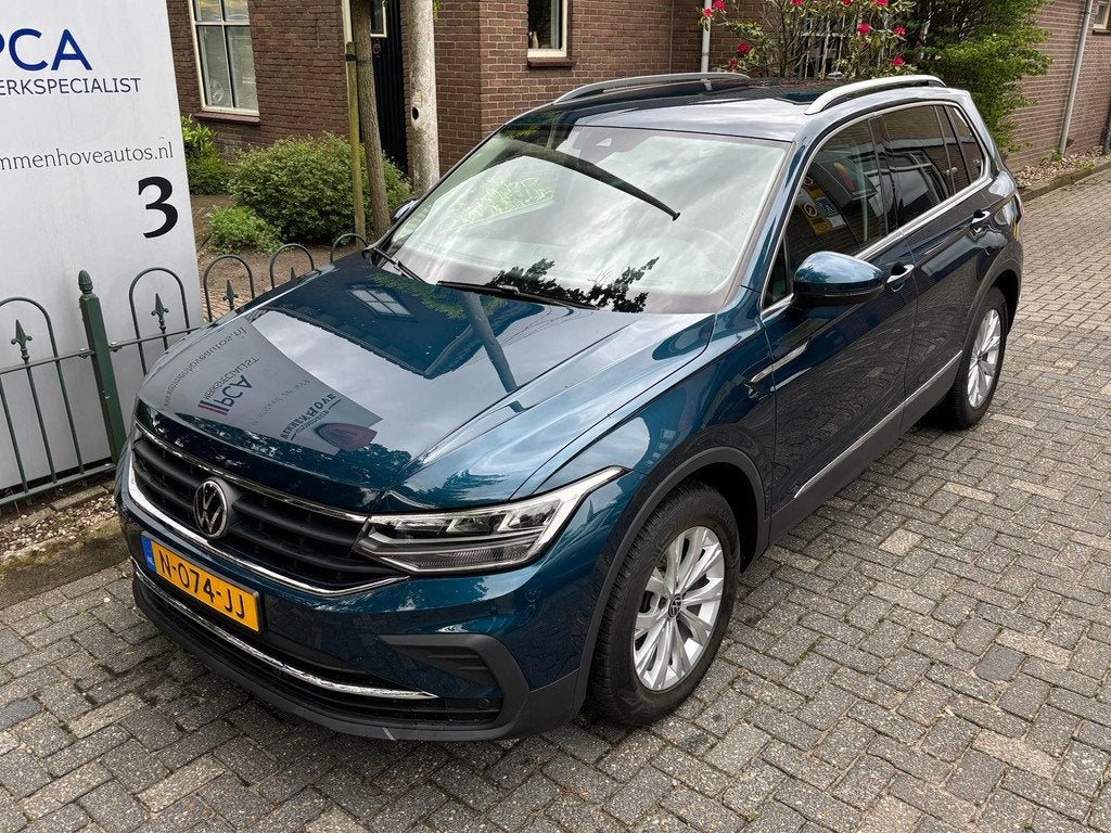 Volkswagen Tiguan 1.5 TSI Life Business (bj 2021, automaat), Auto's, Volkswagen, 12 maanden, Stof, Euro 6, 4 cilinders