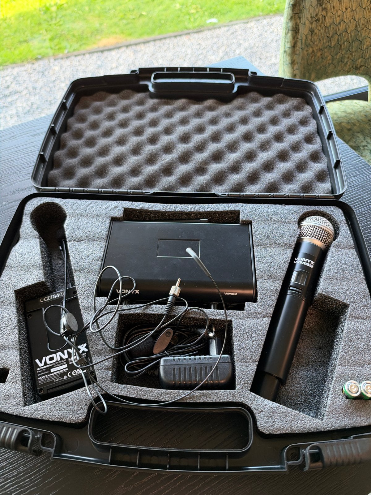 Vonyx WM82 Draadloze Microfoonset met Headset en Lavalier, Muziek en Instrumenten, Ophalen of Verzenden, Zo goed als nieuw, Zangmicrofoon