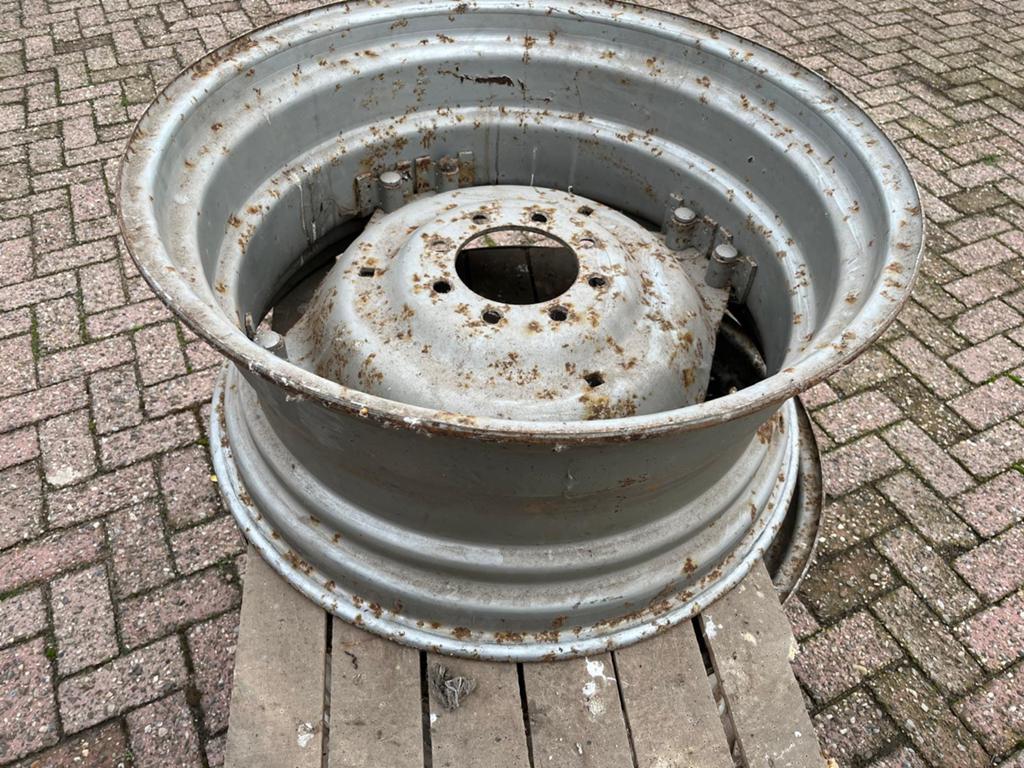 Massey Ferguson Velgen, Zakelijke goederen, Agrarisch | Onderdelen | Banden, Velgen en Assen, Ophalen