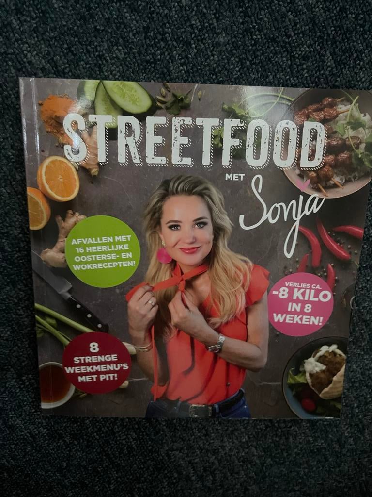 Streetfood met Sonja Bakker - Paperback (Nieuw), Hoofdgerechten, Azië en Oosters, Nieuw, Ophalen of Verzenden