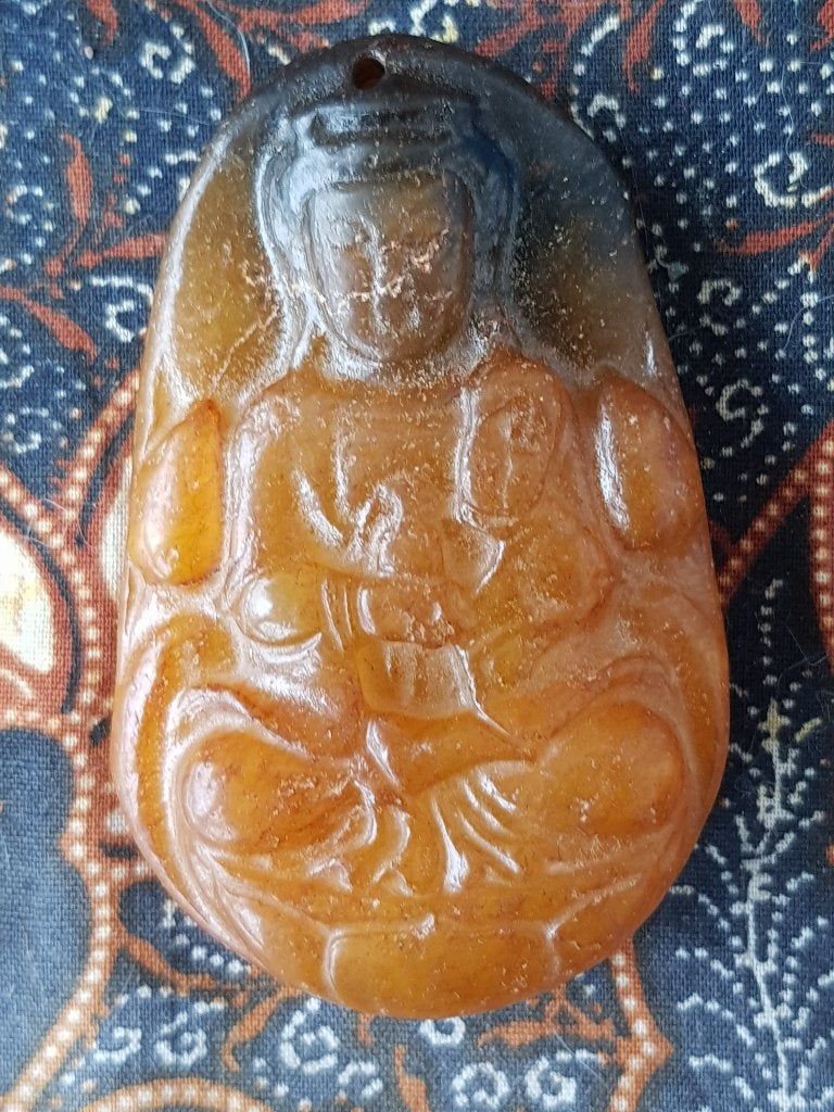 Mooi antiek Oosters Boeddha amulet van jade 6,3 cm., Antiek en Kunst, Kunst | Niet-Westerse kunst, Sieraad, Handgemaakt, Overige herkomsten
