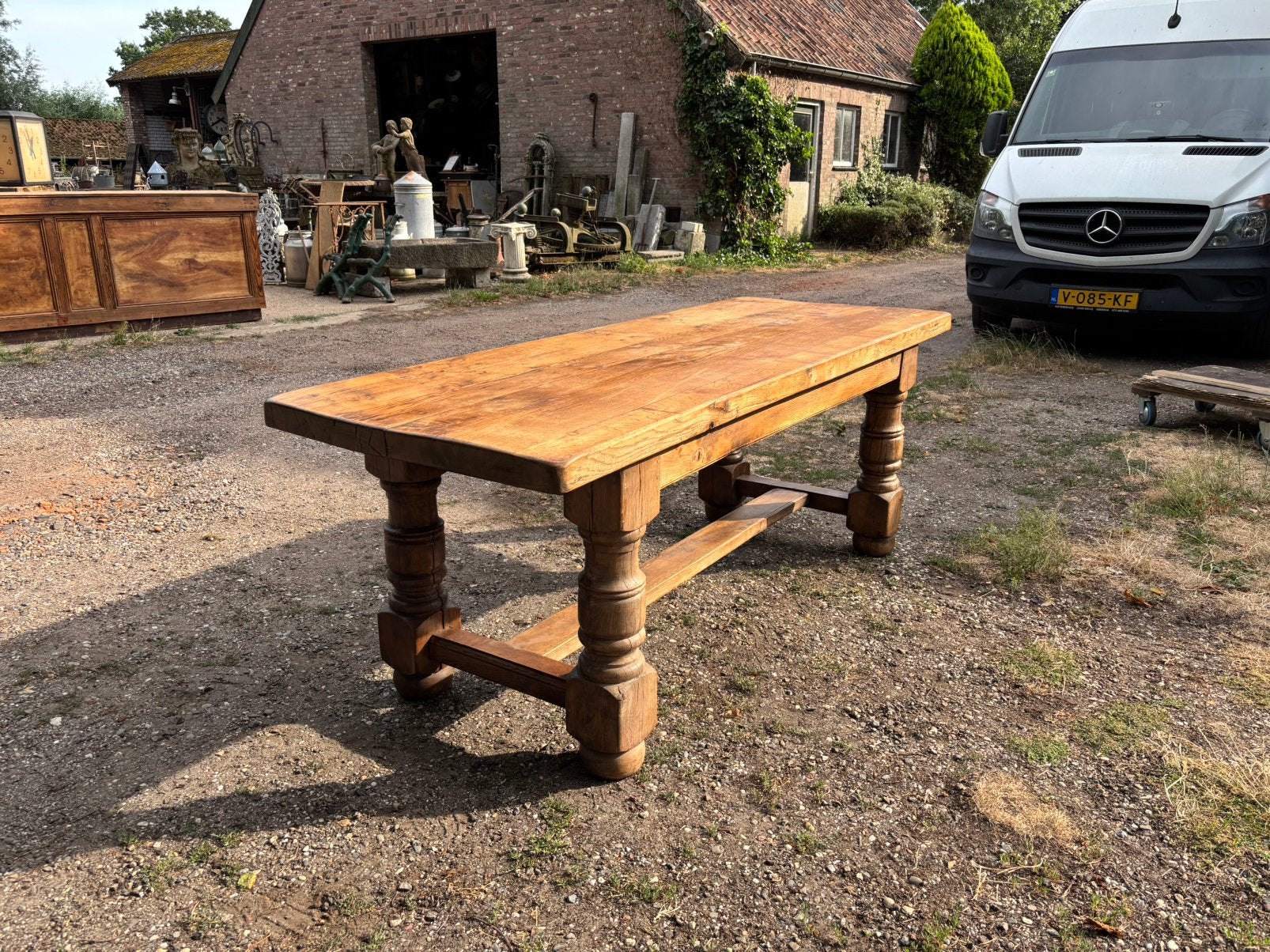 Antieke eiken eettafel of kloostertafel prachtige patina