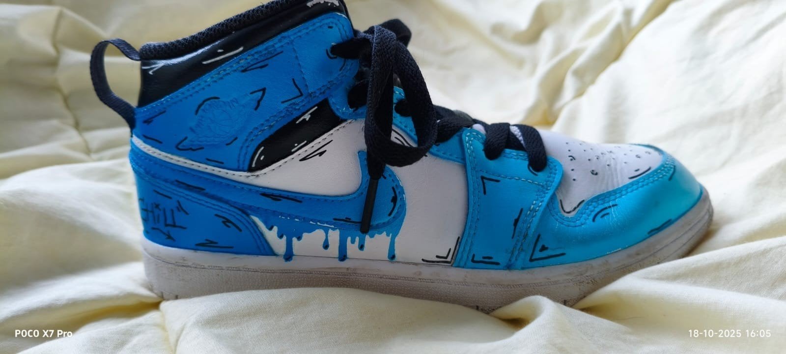 Nike Jordan Custom maat 35, Kinderen en Baby's, Jongen of Meisje, Schoenen, Ophalen of Verzenden, Zo goed als nieuw