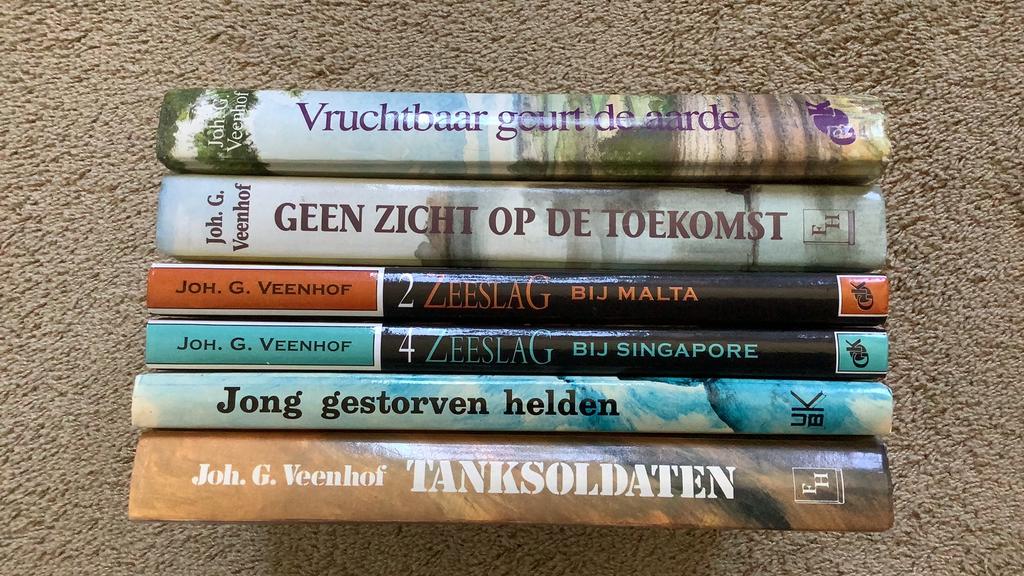 Joh. G. Veenhof, 7x: Geen zicht - Zeeslag - Tanksoldaten -, Boeken, Ophalen of Verzenden, Zo goed als nieuw