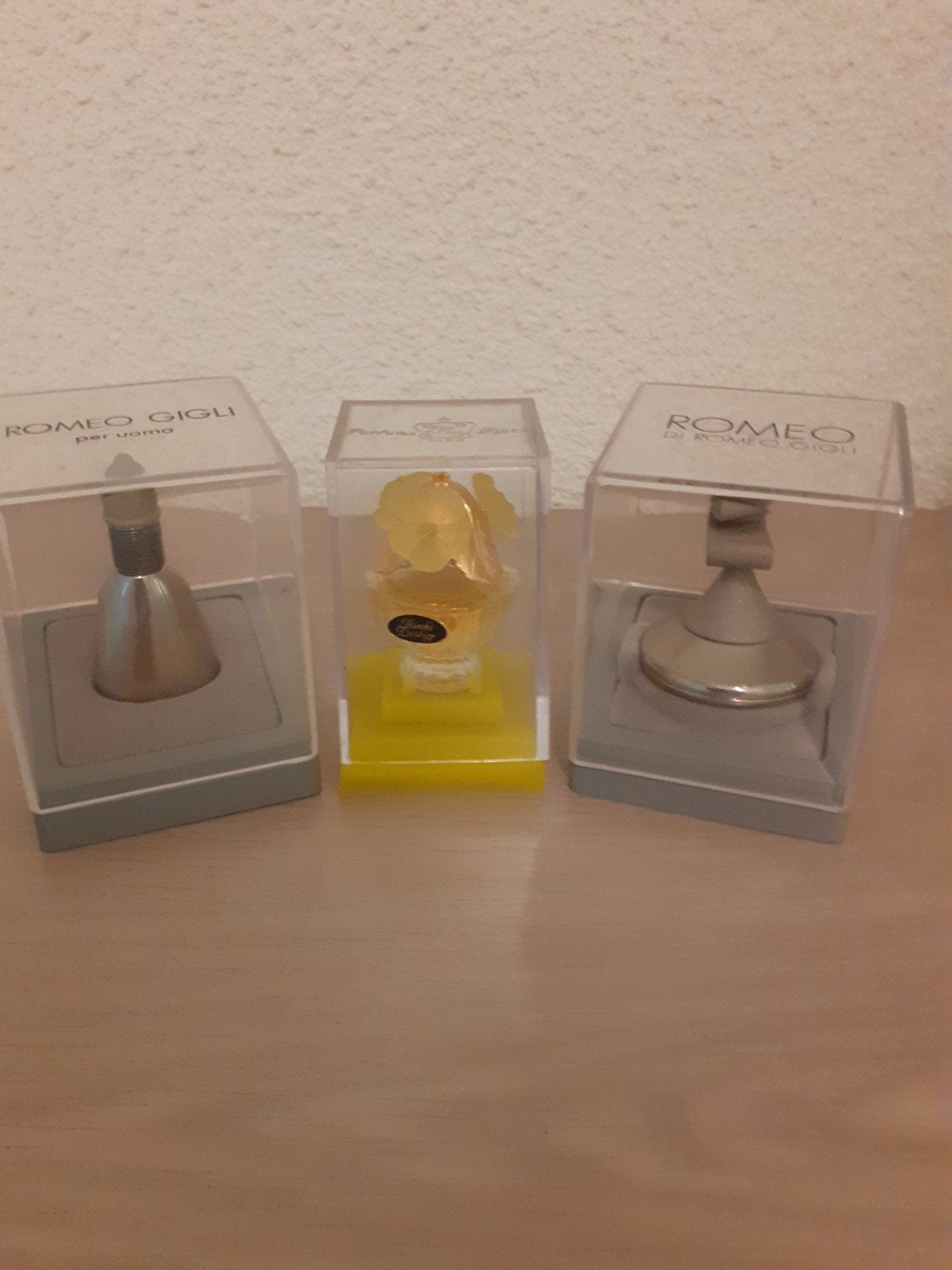 Miniaturen parfum, Ophalen of Verzenden, Zo goed als nieuw, Miniatuur