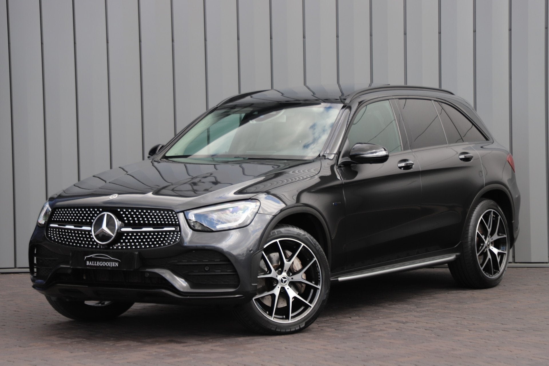 Mercedes-Benz GLC 300e AMG 4-Matic | 320PK | Luchtvering | H, Auto's, Mercedes-Benz, Automaat, Automatische klimaatregeling, Gebruikt