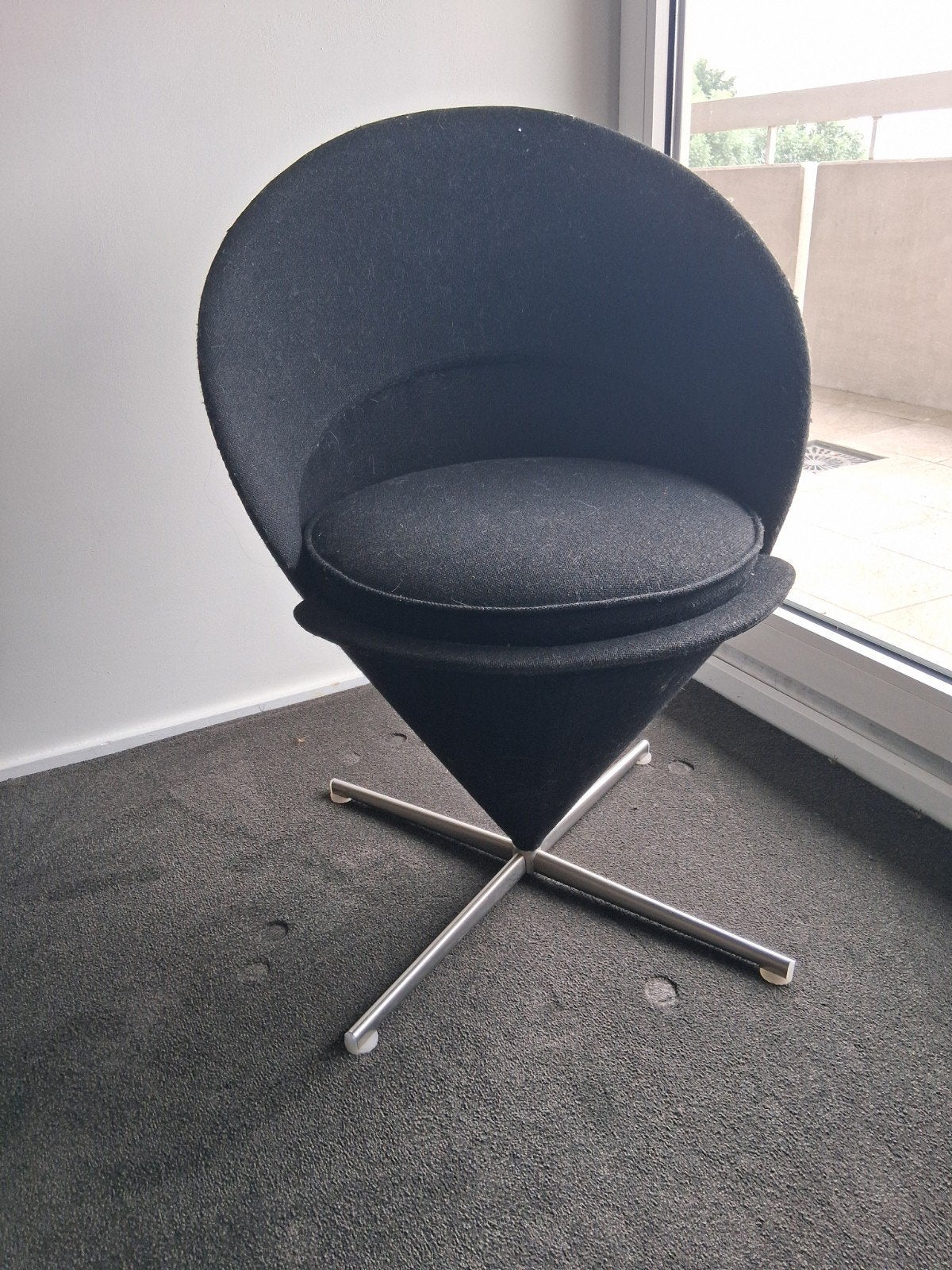Iconische Verner Panton Cone Chair - Zwart Stof, Huis en Inrichting, Ophalen, Zwart, Stof, Eén