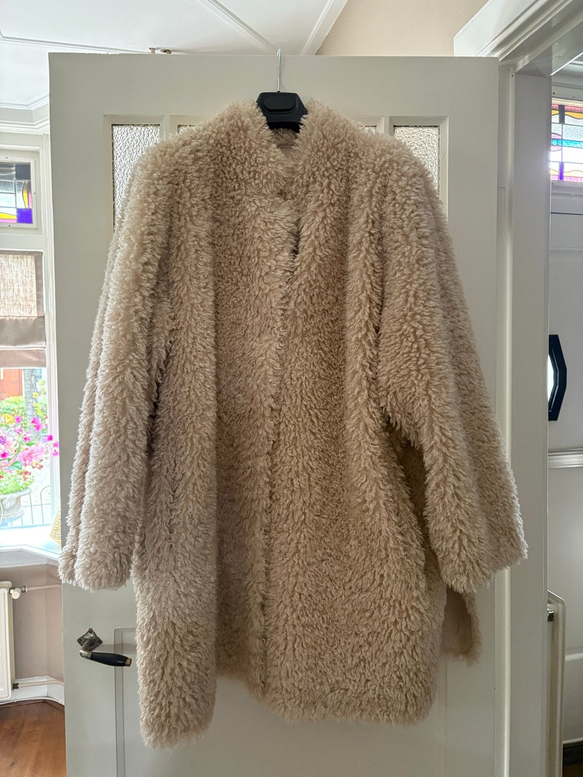 Reversibele teddy jas met suède binnenkant, Kleding | Dames, Grote Maten, Verzenden, Zo goed als nieuw, Beige, Jas of Mantel